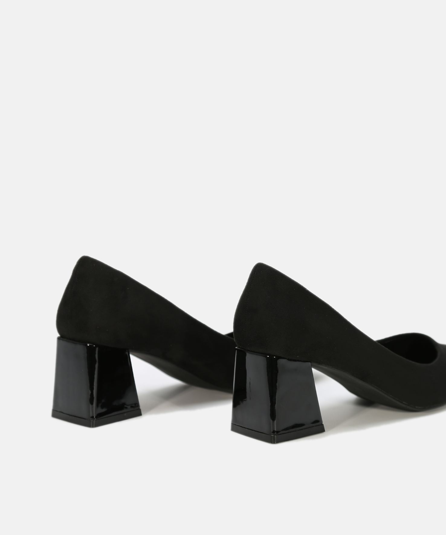 Sapatos salto image number null